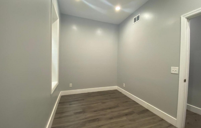 427 Chambers Avenue