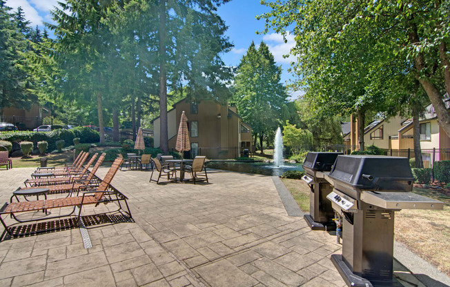 The Cove Poolside Grill Station Apartments in Federal Way, WA