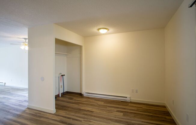 2 beds, 2 baths, $1,995, Unit 9120