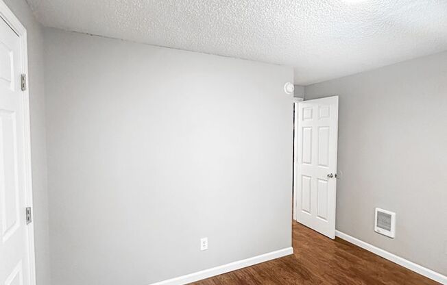 2 beds, 2 baths, 1,096 sqft, $1,575, Unit 1891C