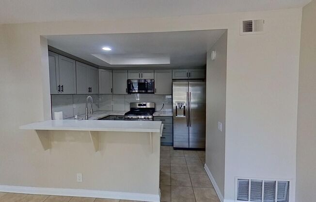 2 beds, 2.5 baths, $3,800