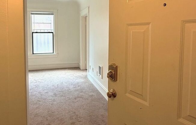 1 bed, 1 bath, 504 sqft, $1,425, Unit 117