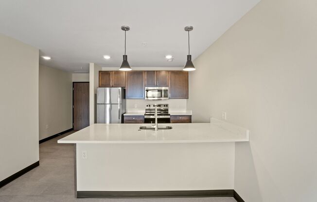 2 beds, 1 bath, 908 sqft, $1,325, Unit #301