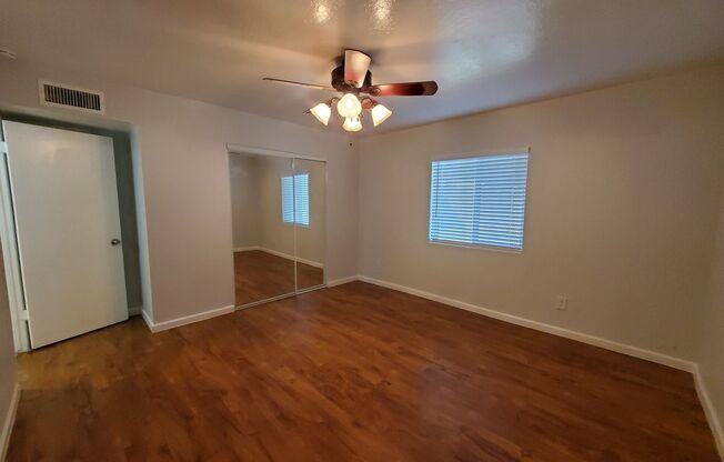 2 beds, 1 bath, $1,550, Unit 05