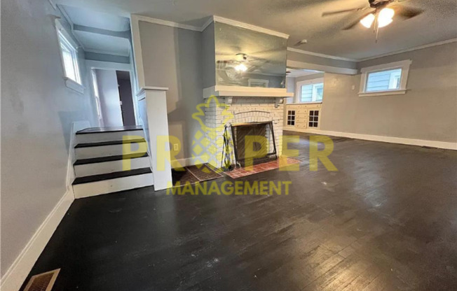 2 beds, 1 bath, $1,100