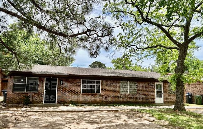 409 COUSINS LN