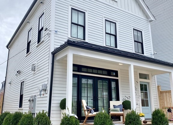 847 E 5 ST