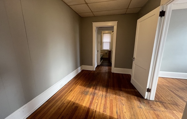 129 LAUREL ST