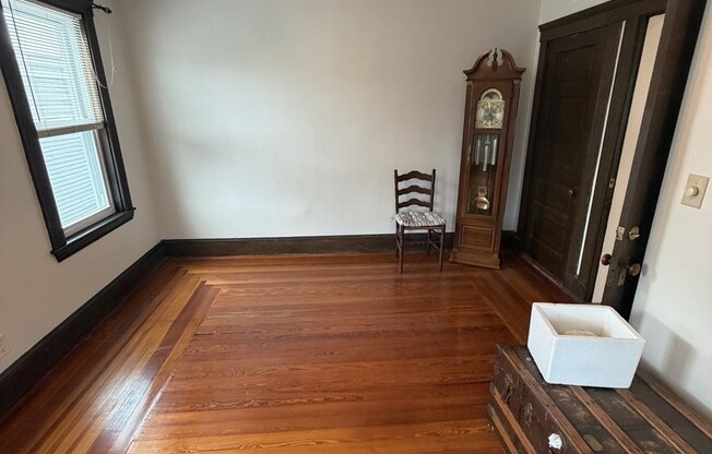 2 beds, 1 bath, 1,200 sqft, $2,500, Unit 3