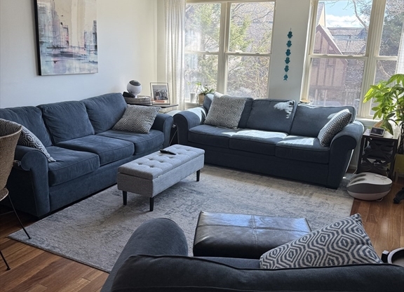 2 beds, 2 baths, 950 sqft, $5,200, Unit 311