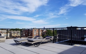 Studio, 1 bath, $1,200, Unit 320