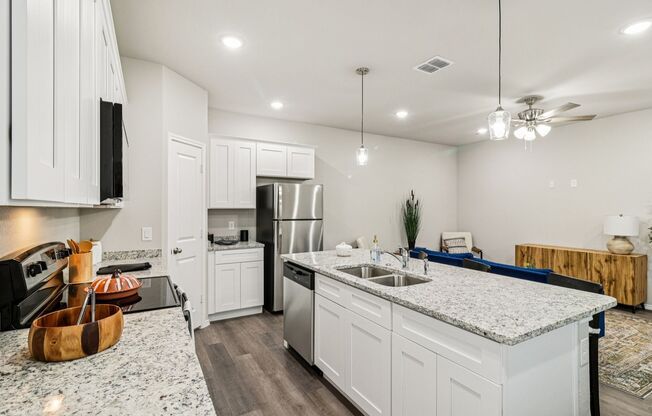 Nature's Edge - The Best Community Near UTSA!