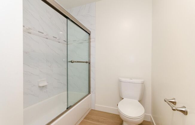 3 beds, 3 baths, 1,780 sqft, $5,600, Unit 102