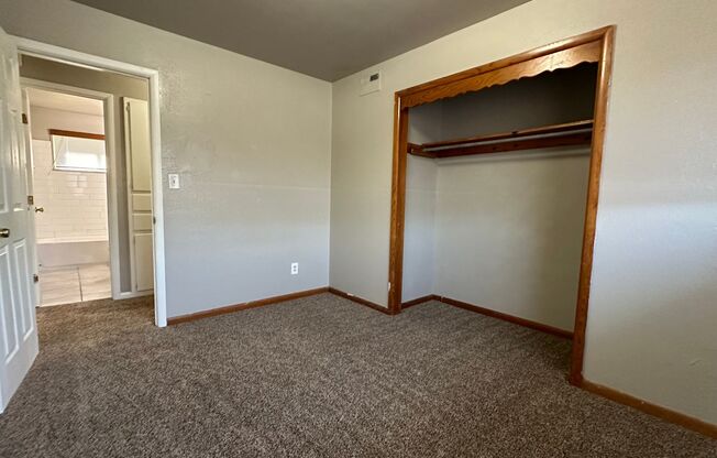 3 beds, 1 bath, $1,245