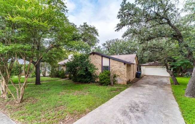 3-BEDROOM IN CASTLE HILLS FOREST, NORTH EAST I.S.D.