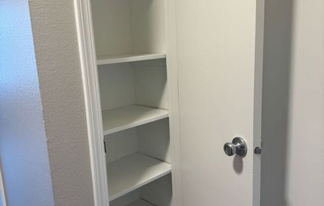 1 bed, 1 bath, 600 sqft, $1,325, Unit 25