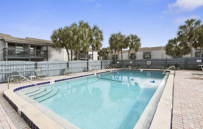 2 beds, 1 bath, $2,050, Unit #6393