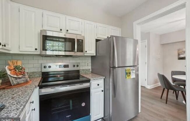 2507 Arlington Blvd #20
