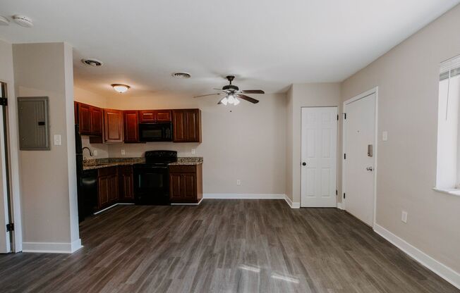 1 bed, 1 bath, 615 sqft, $1,200, Unit #24