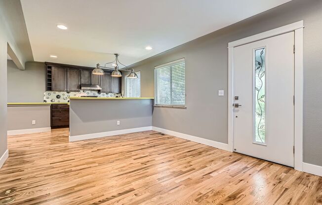 4 Bed, 2 Bath Duplex – Bright, Stylish, Move-In Ready and Free to Apply!