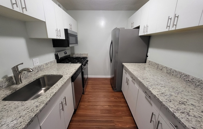 1 bed, 1 bath, 860 sqft, $3,300, Unit 1103