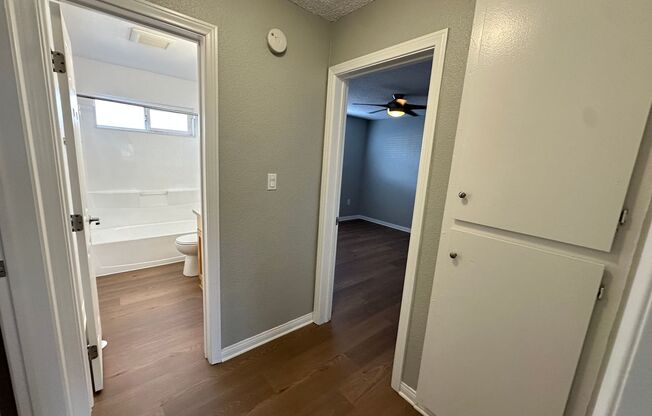 2 beds, 1 bath, 900 sqft, $2,720, Unit 0108