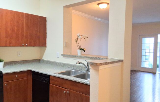 1 bed, 1 bath, $1,475, Unit # 3060