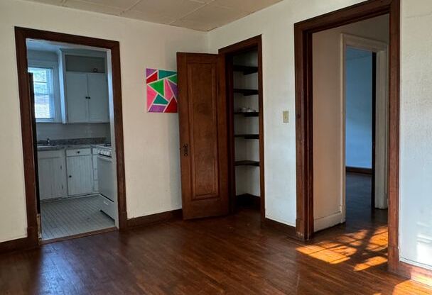 1 bed, 1 bath, $700