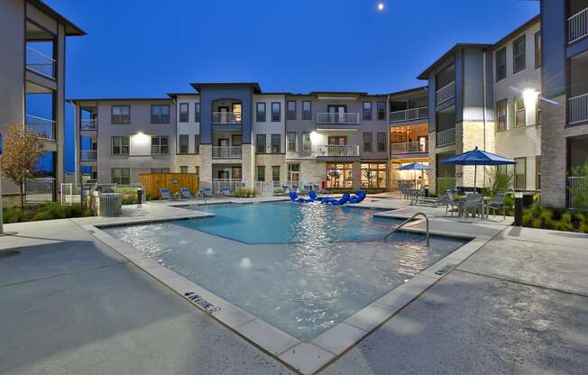resort-style pool in san marcos apartment