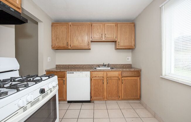 2 beds, 1.5 baths, $950