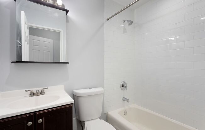 Studio, 1 bath, 340 sqft, $1,425, Unit 306