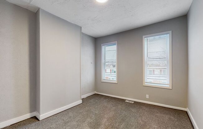 2 beds, 1 bath, $1,399