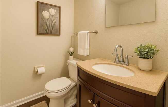 1 bed, 1 bath, 650 sqft, $1,050, Unit E6