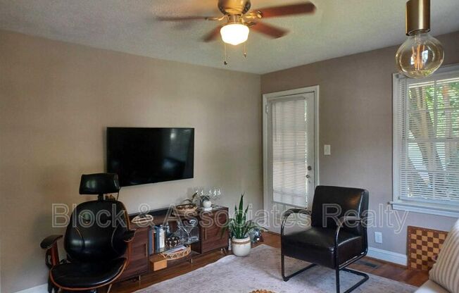 706 Van Buren Rd