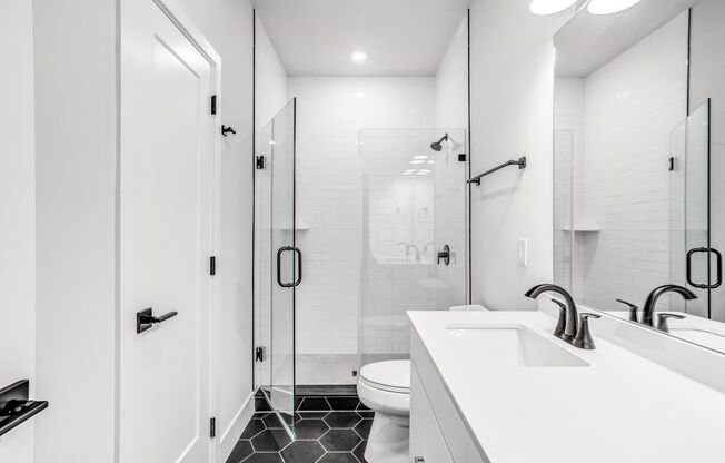 1 bed, 1 bath, 730 sqft, $1,600, Unit 309
