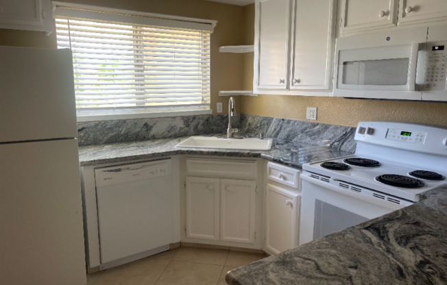 3058 ANDRE LN