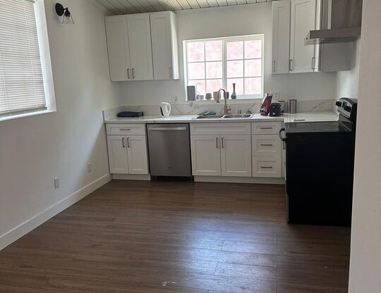 1 bed, 1 bath, 650 sqft, $2,000