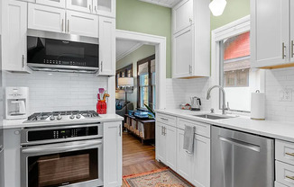 2 Bed | 1 Bath House in Desired Mpls Neighborhood
