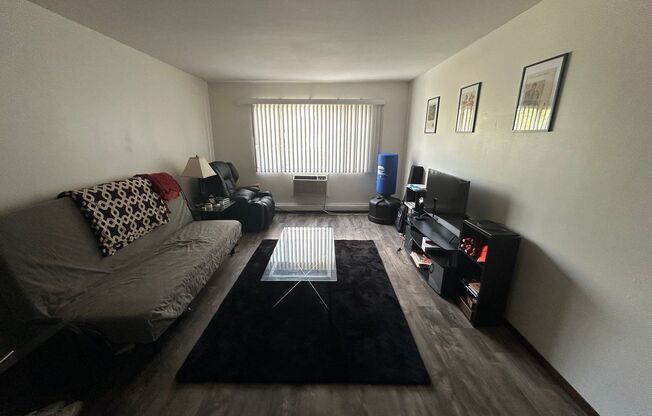 1 bed, 1 bath, $1,025, Unit 1