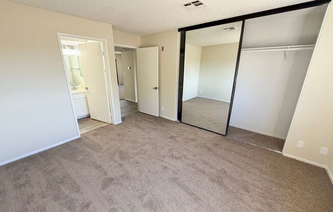2 beds, 2 baths, $2,195, Unit 209