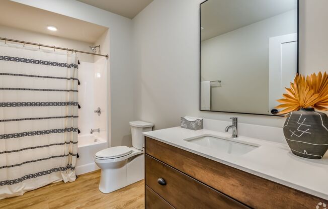 1 bed, 1 bath, 873 sqft, $1,500, Unit 607