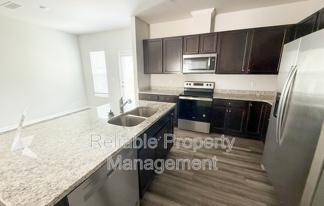 841 MCKENZIE PARK TER