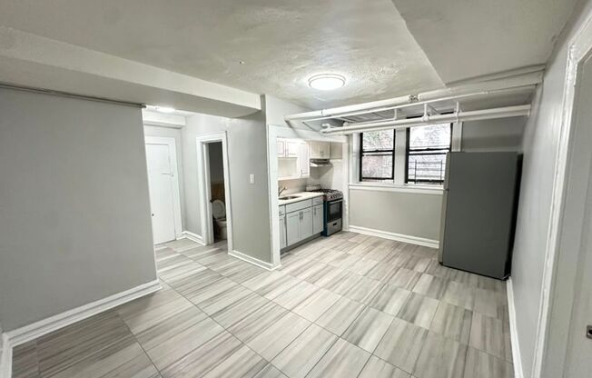 Studio, 1 bath, 650 sqft, $1,150, Unit APT B3