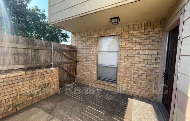 5524 LEWIS CT