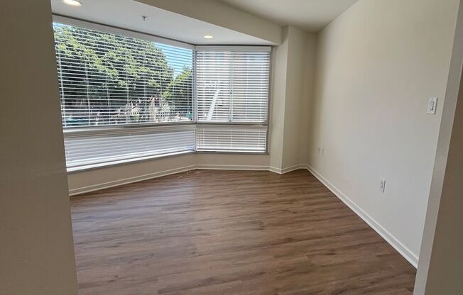 2 beds, 2 baths, 901 sqft, $3,550, Unit 204 P