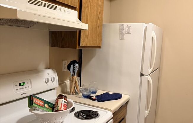1 bed, 1 bath, 646 sqft, $795, Unit 350F