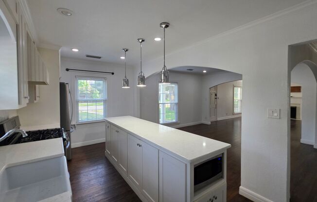 4 Bedroom/3 Bathroom House For Lease--Two Blocks from TCU Campus!