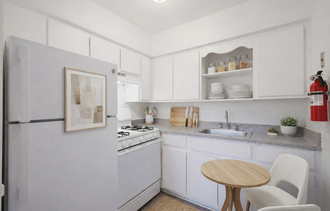 1 bed, 1 bath, 633 sqft, $1,025, Unit 2182-15