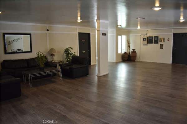 2 beds, 1 bath, 800 sqft, $2,300, Unit UNIT 210A