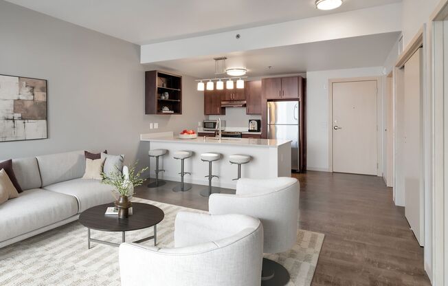 1 bed, 1 bath, 656 sqft, $1,745, Unit 0420